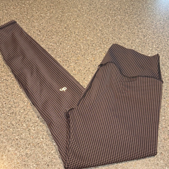 ALO Yoga Pants - Alo houndstooth leggings